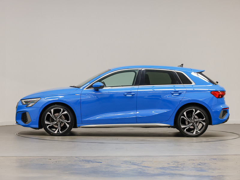 Audi A3 30 Tfsi S Line S Tronic FM23EKP Blue #4