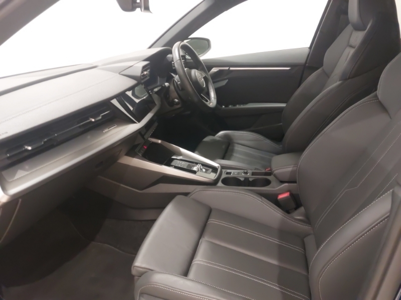 Audi A3 30 Tfsi S Line S Tronic YC24FLZ Blue #5