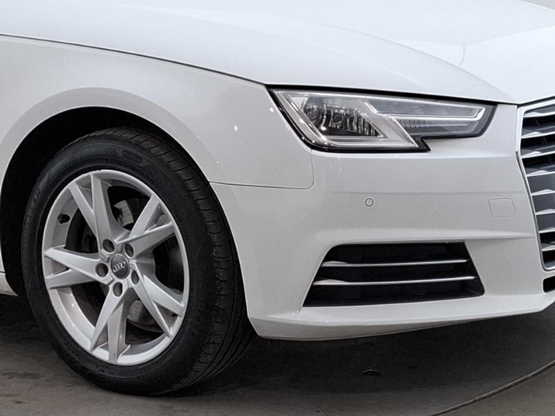 Audi A4 2.0 Tdi Ultra Sport Saloon Euro Red #20