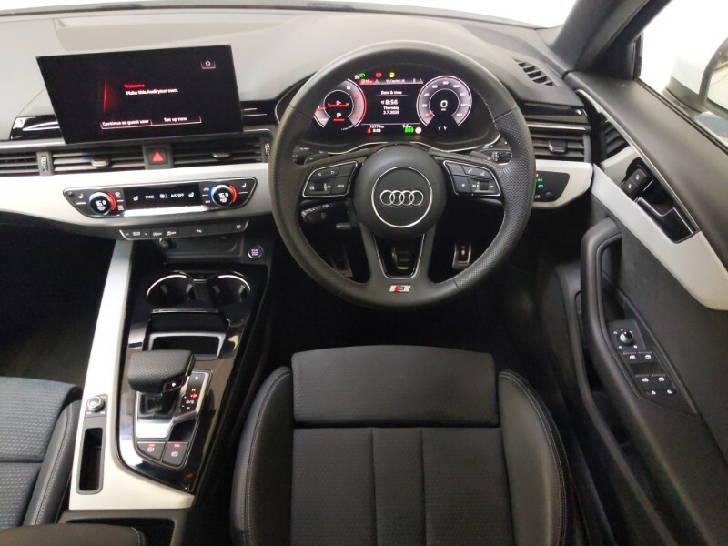 Audi A4 35 2.0 Tfsi Black Edition 4-Door S Tronic Black #7