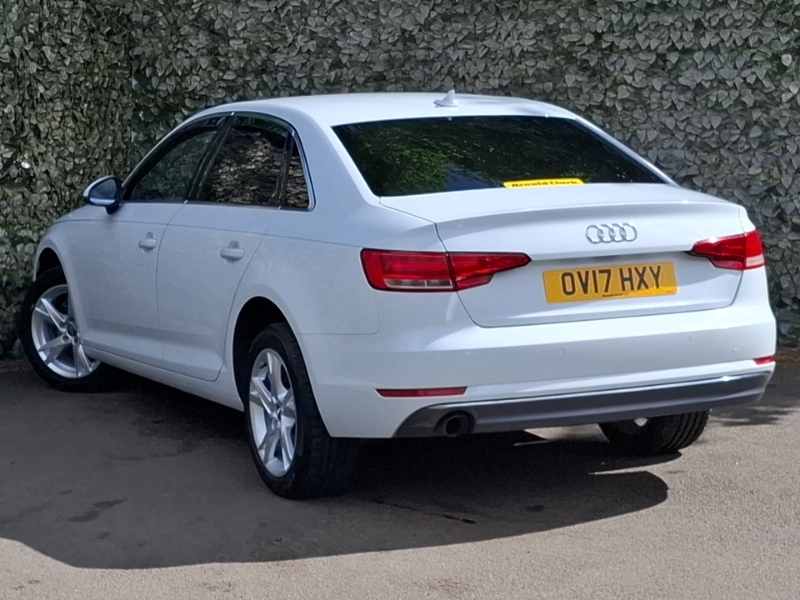 Audi A4 1.4T Fsi Sport White #2