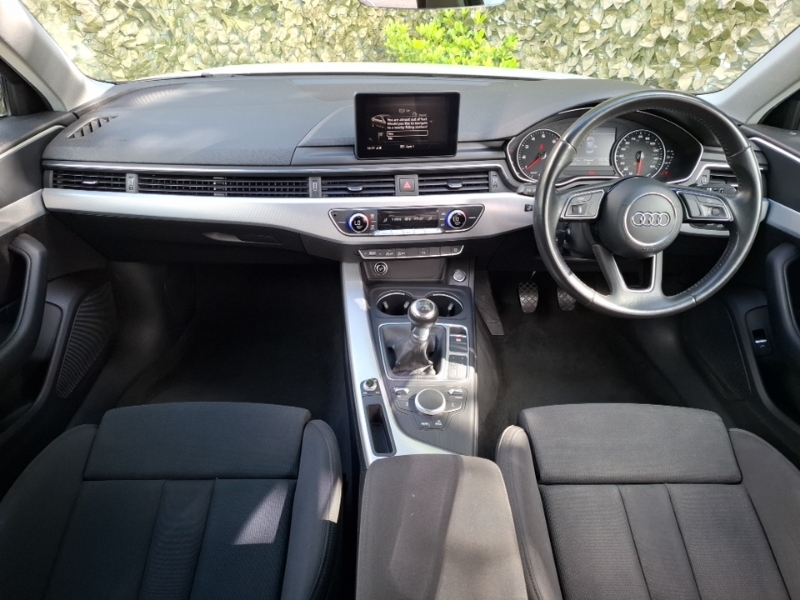 Audi A4 1.4T Fsi Sport White #3
