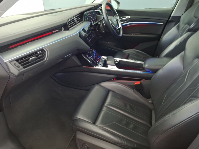 Audi E-tron 230Kw 50 Quattro 71Kwh Sport Cs Red #5