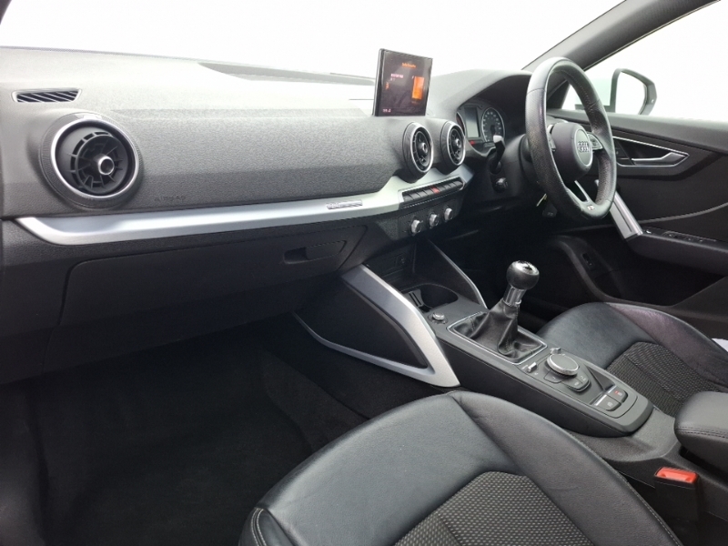 Audi Q2 30 Tdi S Line YD68PPM White #5