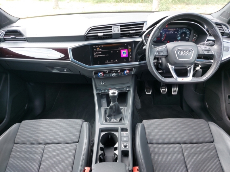 Audi Q3 35 Tfsi Black Edition NJ23KKS Blue #3