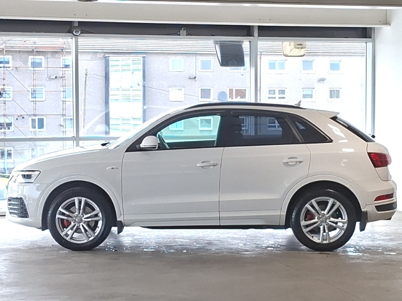 Audi Q3 1.4T Fsi S Line SV16XTG White #4