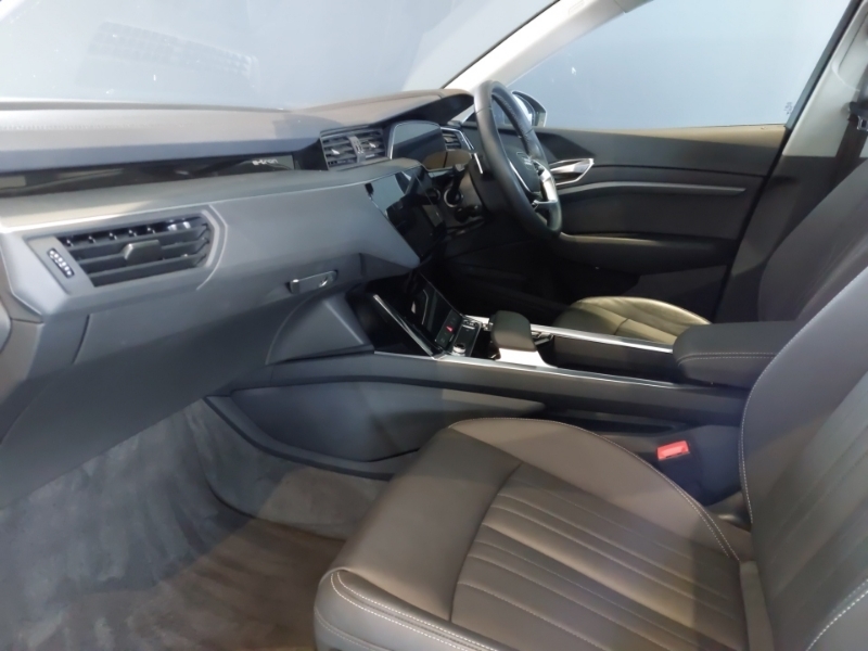 Audi Q8 e tron 250Kw 50 Quattro 95Kwh Sport Grey #3