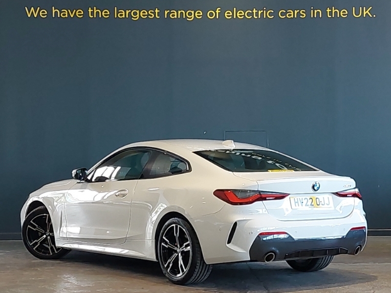 BMW 4 Series 420I M Sport Step White