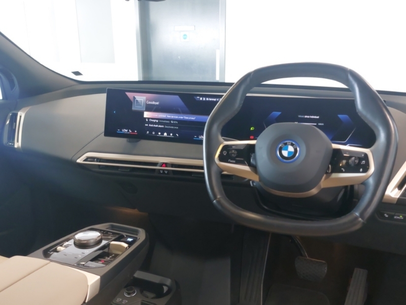 BMW iX 240Kw Xdrive40 M Sport 76.6Kwh Sky Black #4
