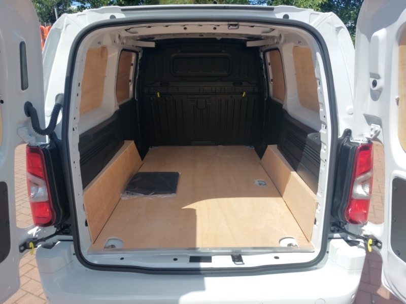 Citroen Berlingo 1.5 Bluehdi 650Kg Enterprise Ed 100Ps 6 Spd Ss White #18