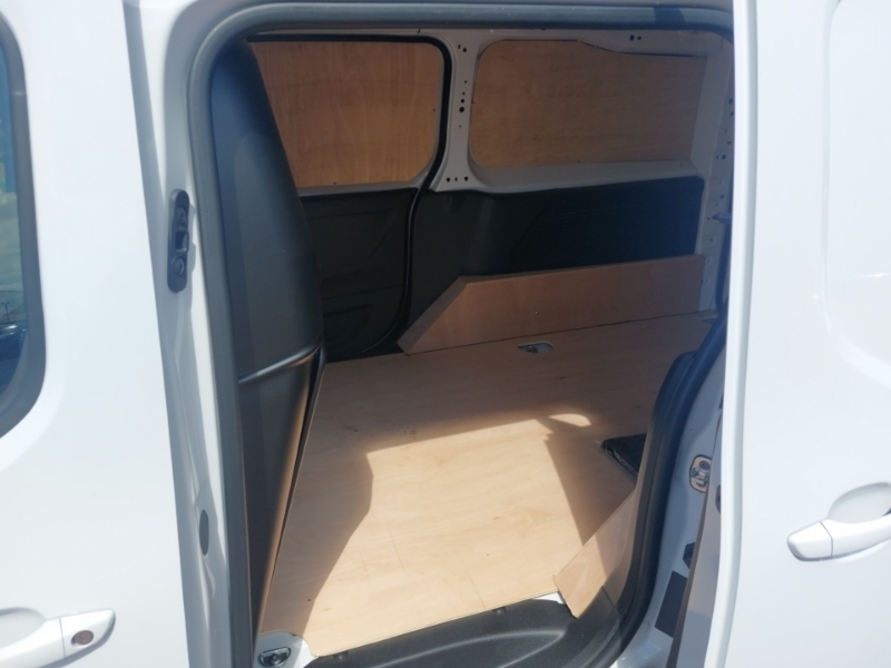 Citroen Berlingo 1.5 Bluehdi 100Ps Van Driver White #6