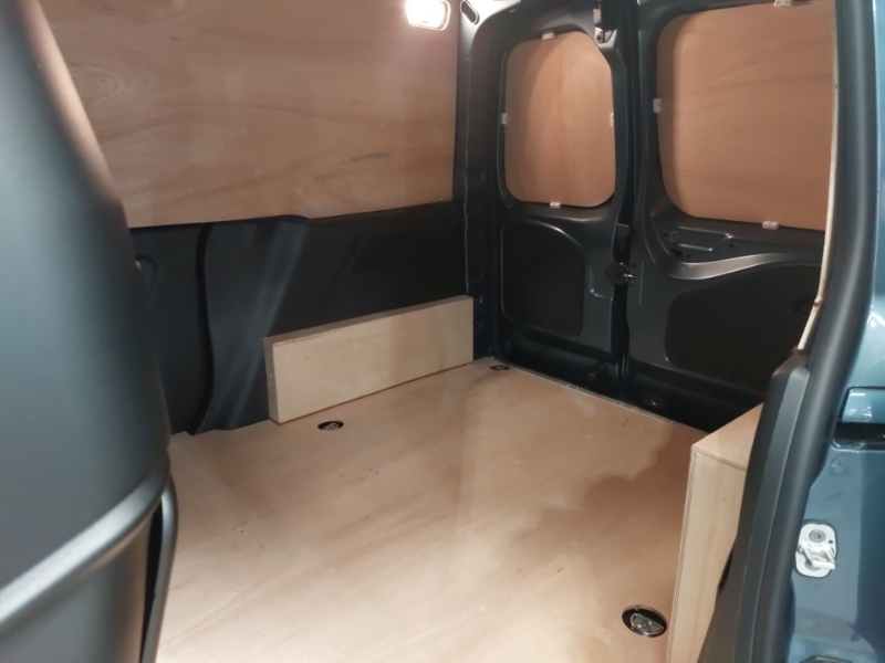 Citroen Berlingo 1.5 Bluehdi 100Ps Van Driver Blue #6