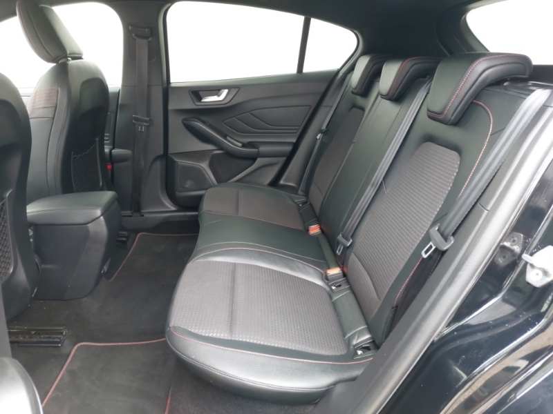 Ford Focus 1.0 Ecoboost 125 St-line X MJ69HTP Black #6