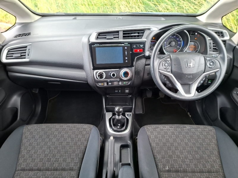 Honda Jazz 1.3 Se White #3
