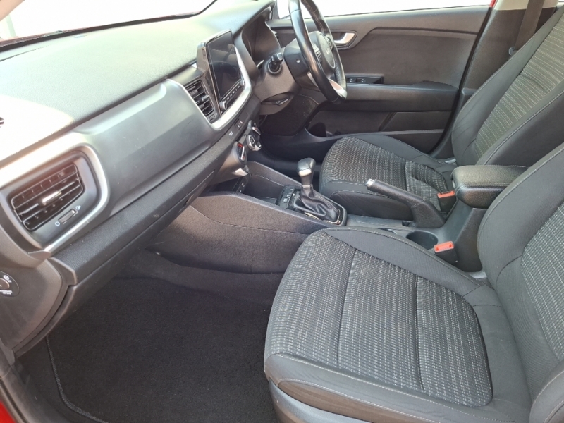 Kia Stonic 1.0T Gdi 99 2 Dct NV23EAG Red #5