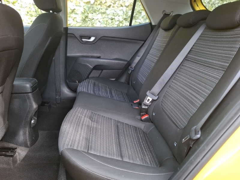 Kia Stonic 1.0T Gdi 99 2 Yellow #6