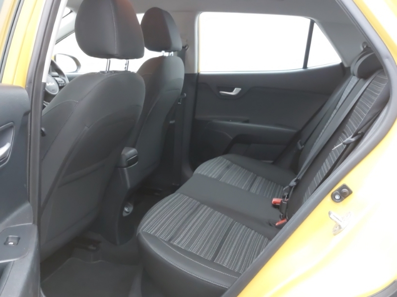 Kia Stonic 1.0T Gdi 99 2 Yellow #6