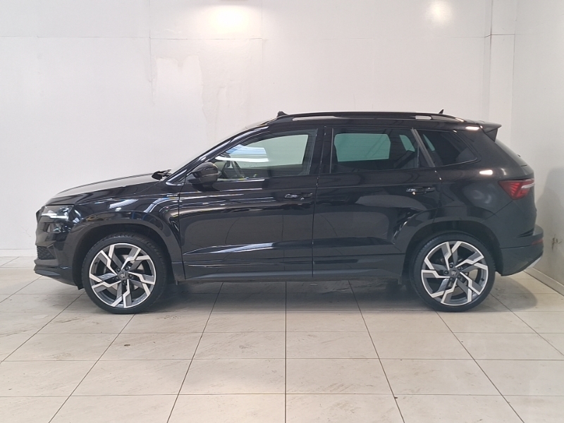 Skoda Karoq 1.5 Tsi Sportline Edition Black #4