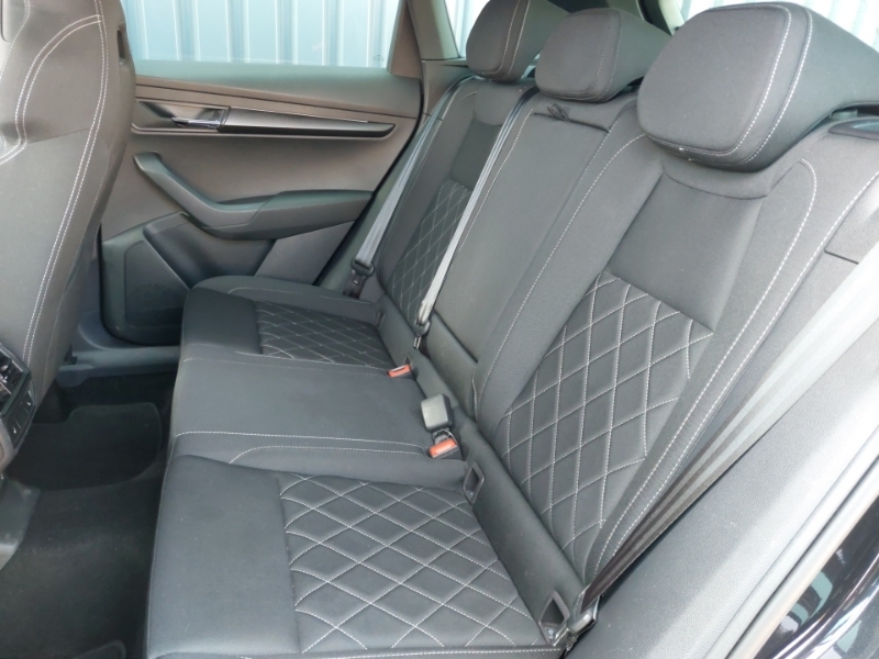 Skoda Karoq 1.5 Tsi Sportline Edition Dsg SG75VVJ Black #6