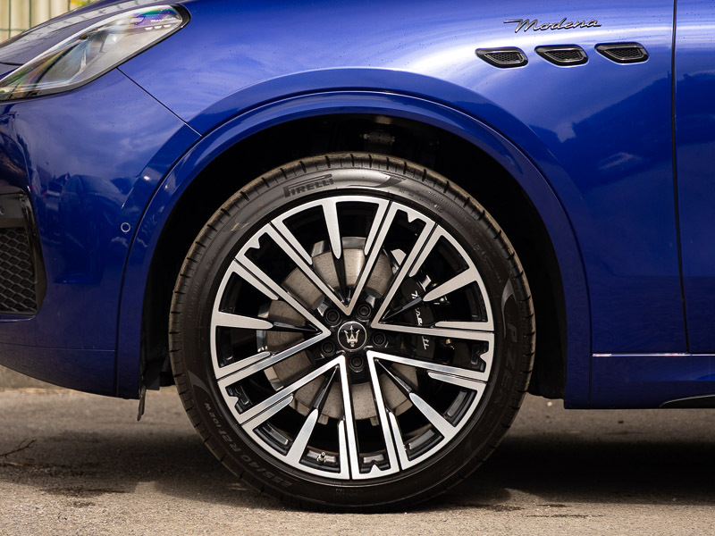 Maserati Grecale Grecale V6 Trofeo Estate Blue #17
