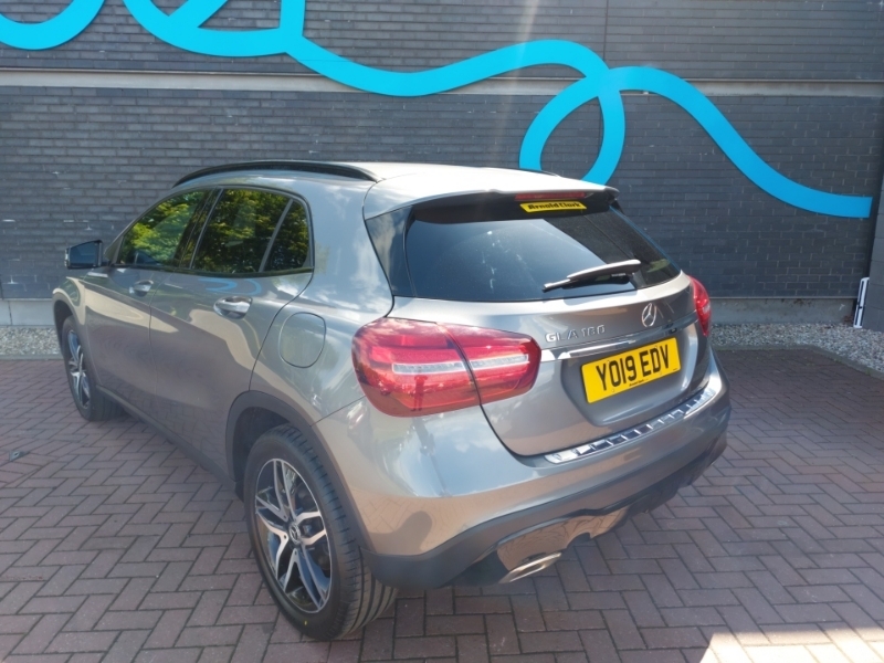Mercedes-Benz GLA Class Gla 180 Urban Edition YO19EDV Grey #2