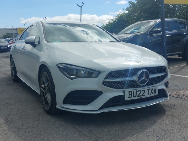 Mercedes-Benz CLA Class Cla 180 Amg Line Premium Tip White