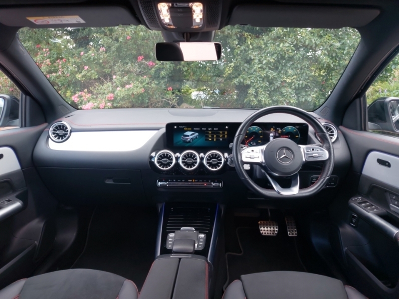 Mercedes-Benz EQA Eqa 300 4Matic 168Kw Amg Line 66.5Kwh Black #3
