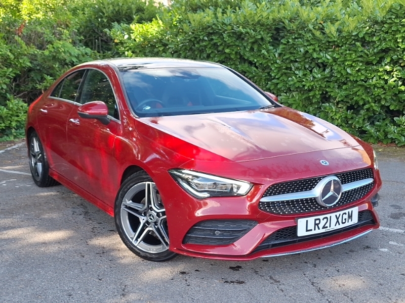 Mercedes-Benz CLA Class Cla 180 Amg Line Premium Plus Tip Red