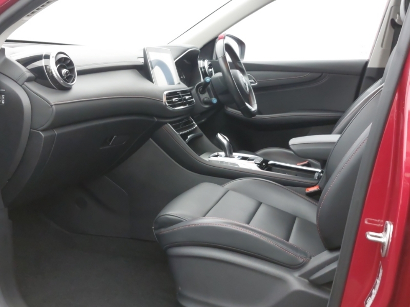 MG HS 1.5 T-gdi Excite Dct Red #5