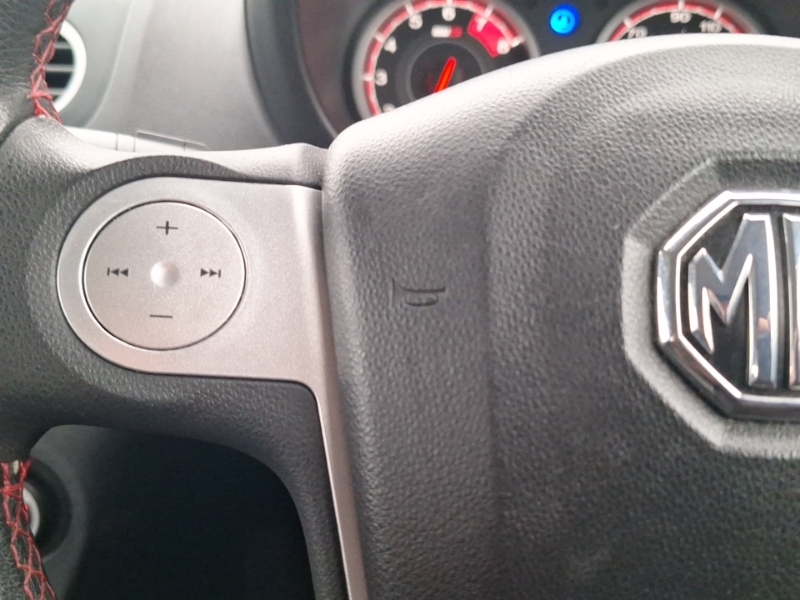 MG MG3 Hatchback Black #12