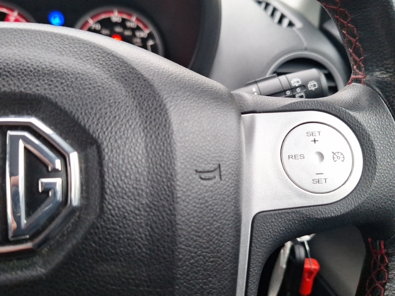 MG MG3 Hatchback Black #13