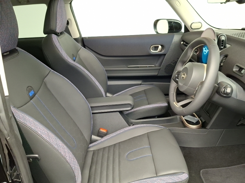 Mini Hatch 1.5 C Classic Level 2 Black #6