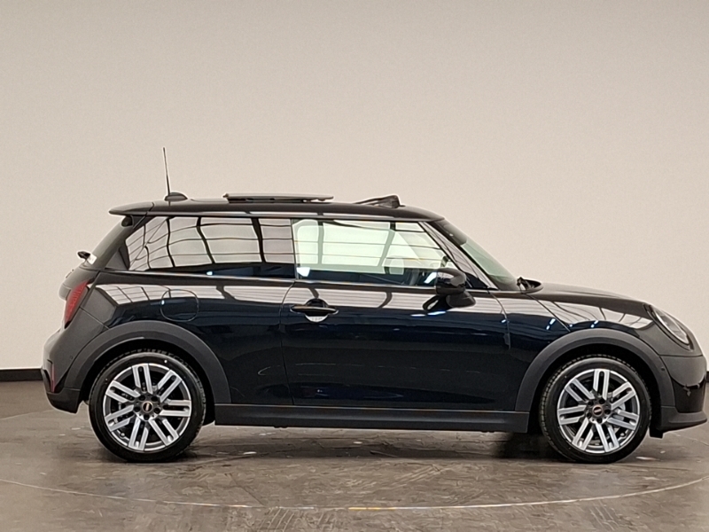 Mini Hatch 1.5 C Classic Level 2 Black #3