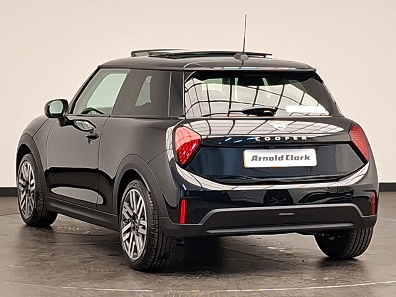Mini Hatch 1.5 C Classic Level 2 Black #2