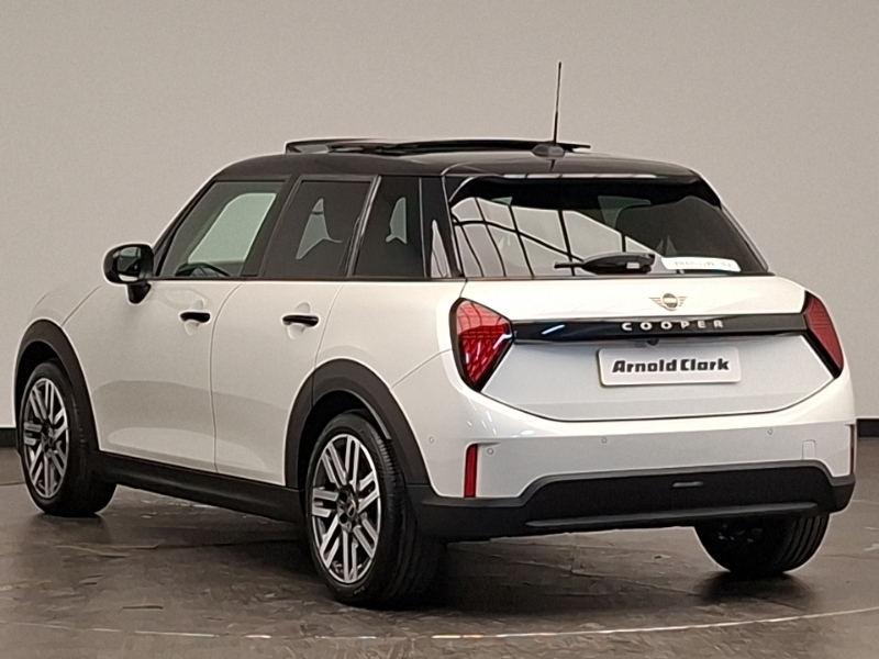Mini Hatch 1.5 C Classic Level 2 White #2