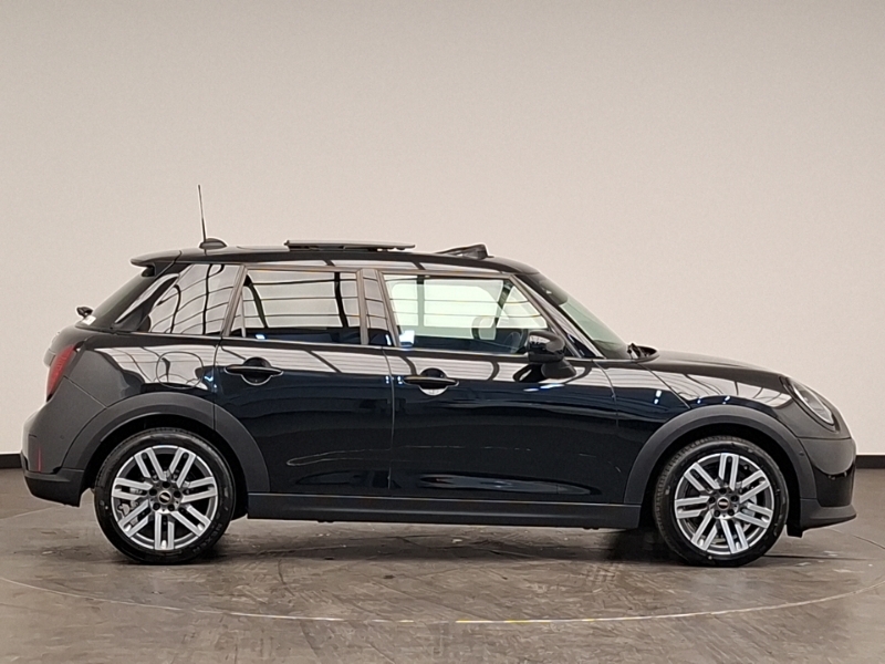 Mini Hatch 1.5 C Classic Level 2 Black #3