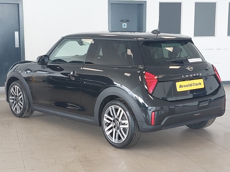 Mini Hatch 1.5 C Classic Level 2 Black #2