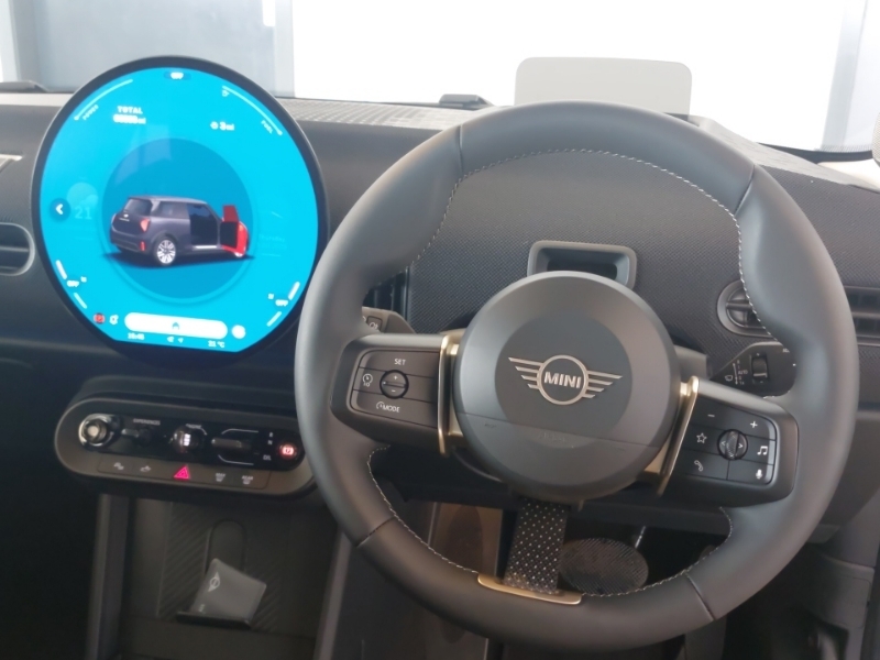 Mini Hatch 1.5 C Classic Level 2 Black #5
