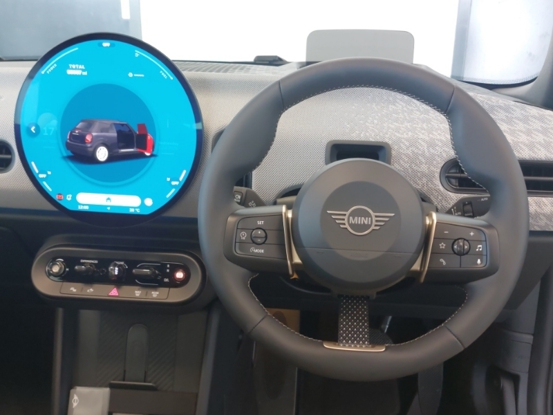 Mini Hatch 2.0 C Exclusive Level 1 Black #5