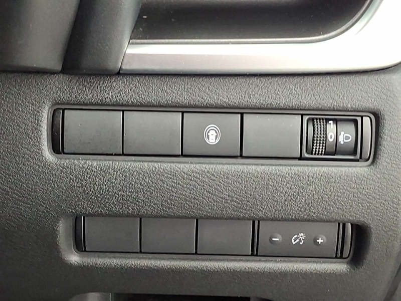 Nissan X-Trail 1.5 E-power E-4orce 213 Tekna 7 Seat #16