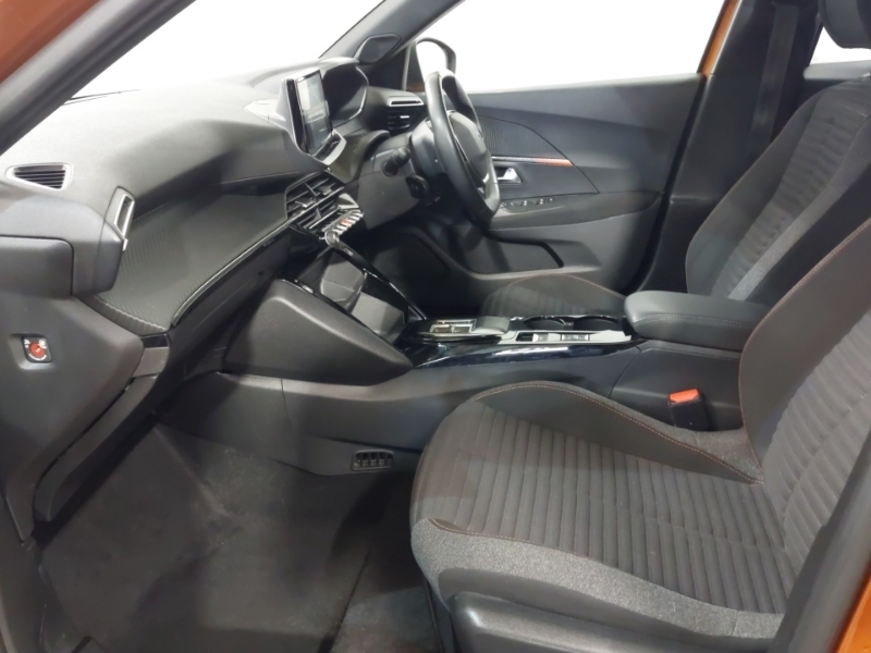 Peugeot e-2008 100Kw Active Premium 50Kwh Orange #5