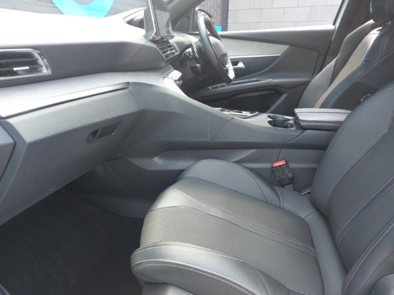Peugeot 5008 1.2 Puretech Gt Eat8 White #5