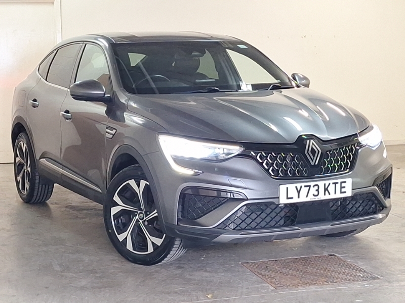 Renault Arkana 1.6 E-tech Fhev 145 Techno Grey