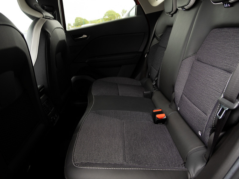 Renault Captur 1.0 Tce 90 Techno DN23WKP Red #6