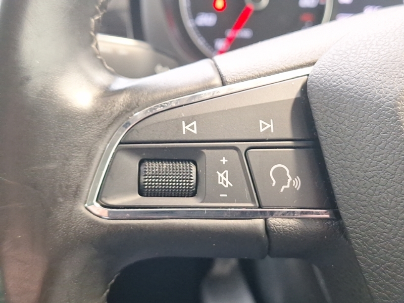Seat Toledo 1.0 Tsi Xcellence Hatchback Euro Silver #12