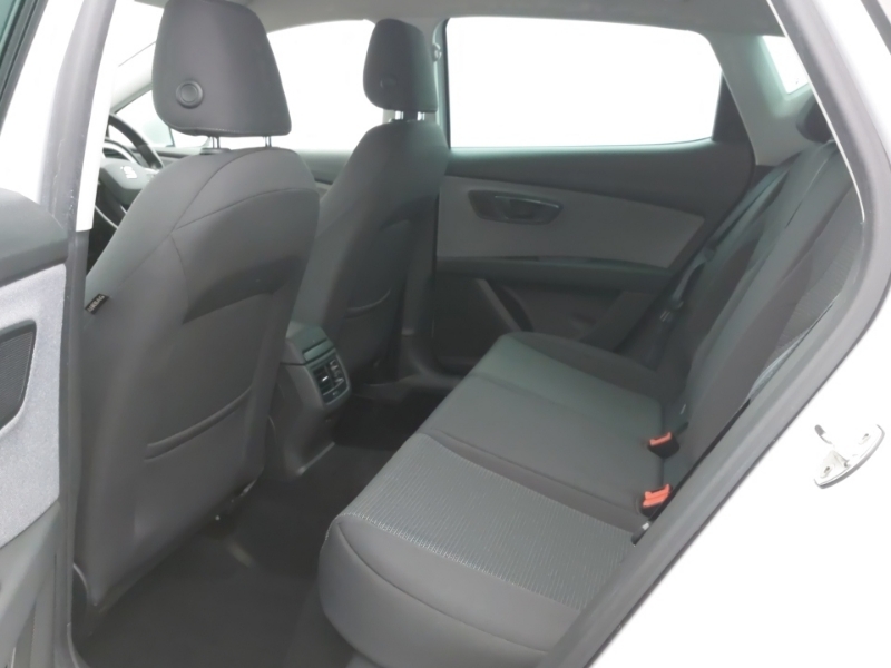 Seat Leon 1.5 Tsi Evo Se Dynamic Ez YG20GNZ White #6
