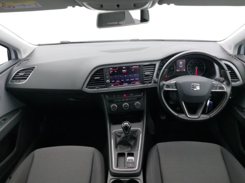 Seat Leon 1.5 Tsi Evo Se Dynamic Ez YG20GNZ White #3