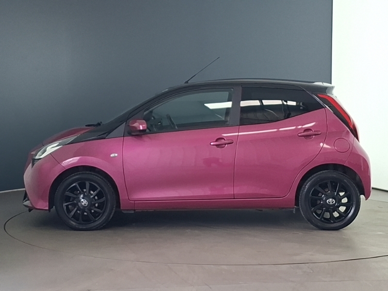 Toyota Aygo 1.0 Vvt-i X-cite 5 Purple #4