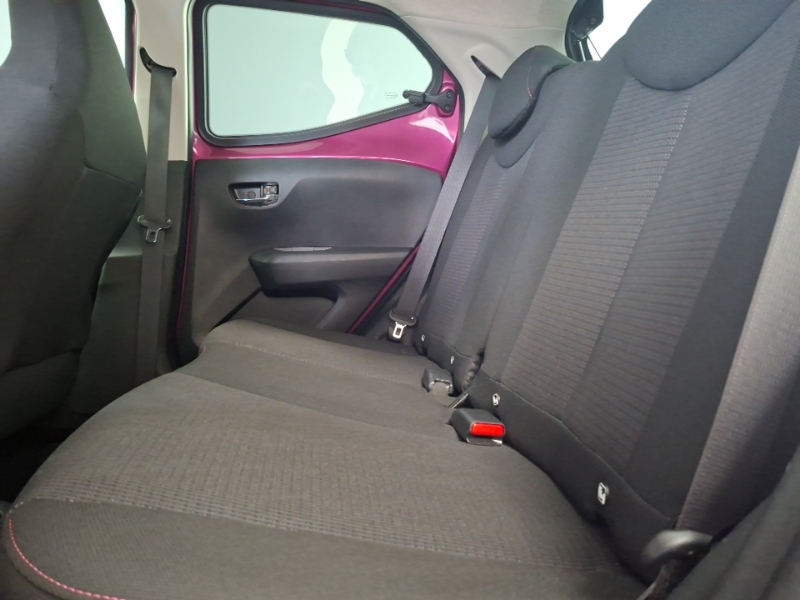 Toyota Aygo 1.0 Vvt-i X-cite 5 Purple #6
