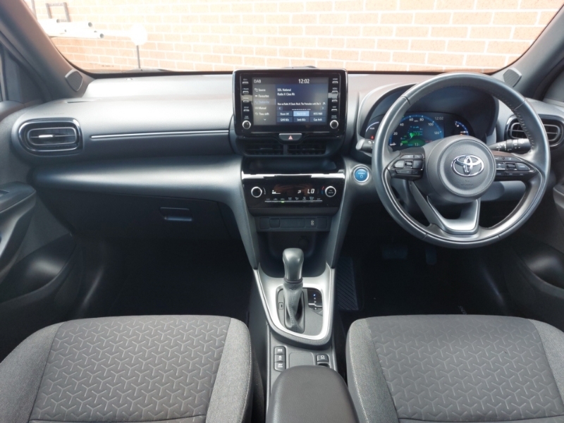 Toyota Yaris Cross 1.5 Hybrid Design Cvt Black #3